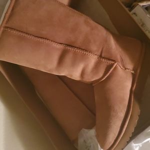 Ugg boots  BRAND NEW  NWT